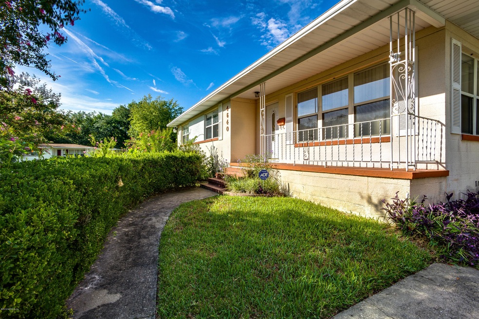 4640 Burgundy Rd N, Jacksonville, FL 32210 - photo 1