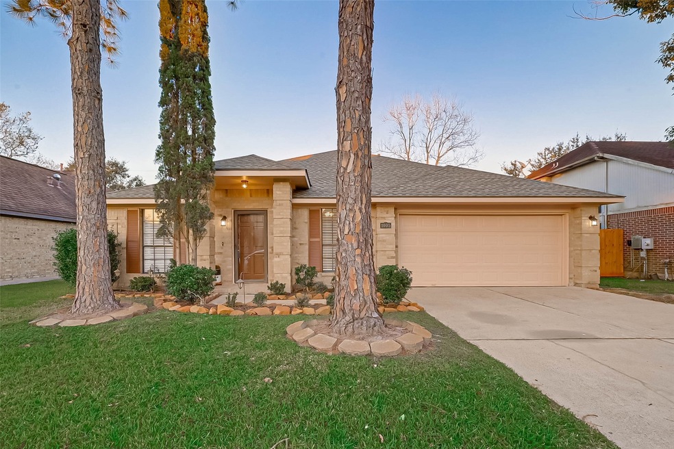 Welcome to 1005 Linkwood