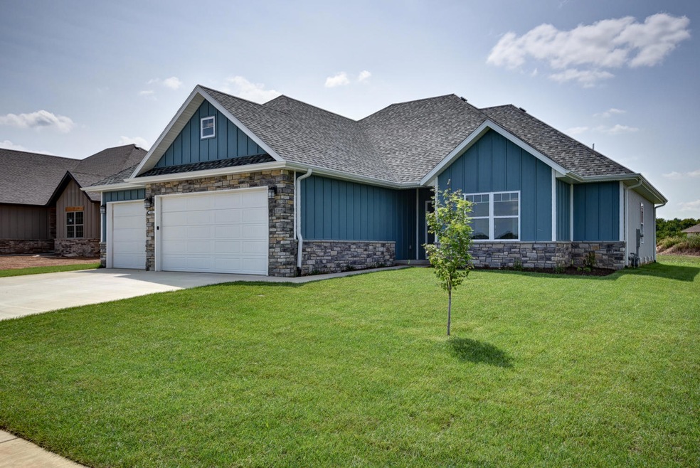 1091 S Cumberland Ave, Republic, MO 65738 - photo 1