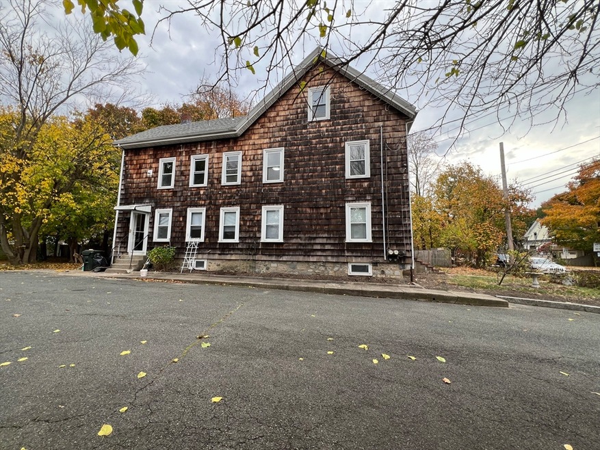 204 Elliott St unit 1, Danvers, MA 01923 - photo 1