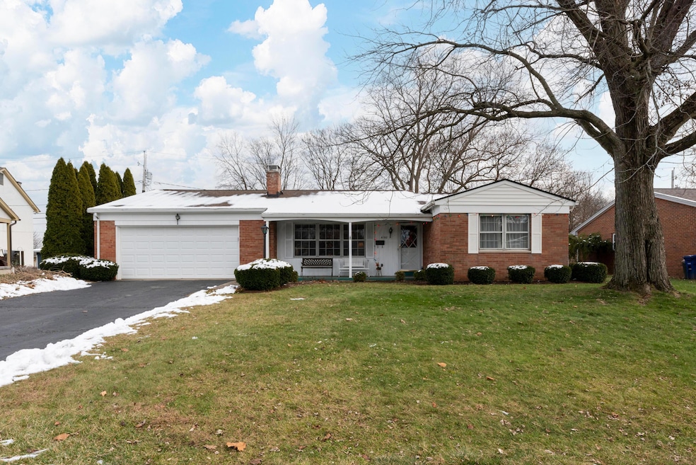 4160 Ruxton Ln, Columbus, OH 43220 - photo 1