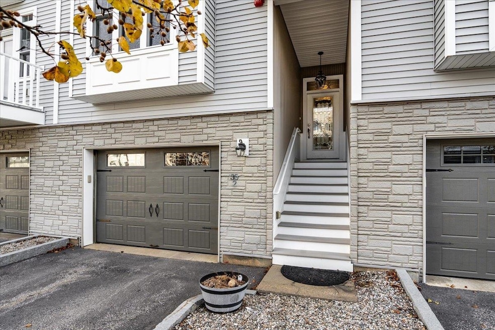 35 Callaway Dr unit 2, Concord, NH 03301 - photo 1