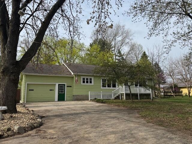 535 W Chicago St, Coldwater, MI 49036 - photo 1