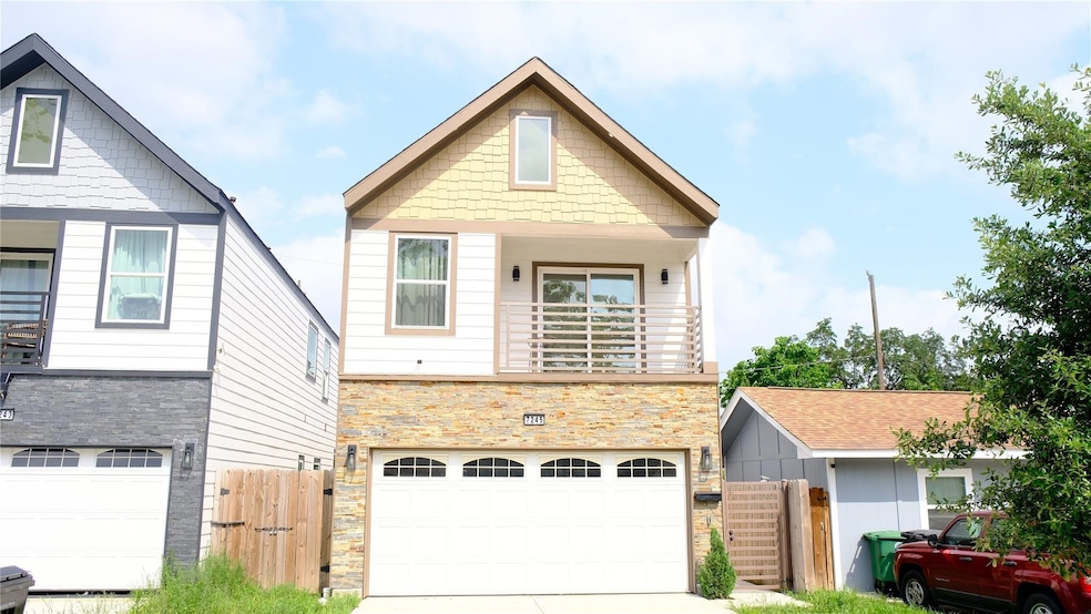 For Rent $2,300/month