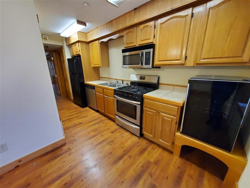 9 Roberts Rd unit 106, Canaan, NH 03741 - photo 1