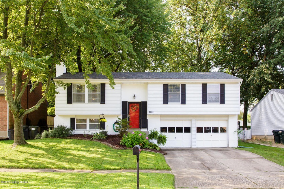 9008 Loch Lea Ln-1