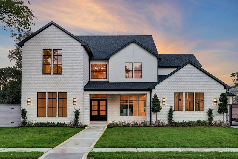 1418 Monarch Oaks St, Houston, TX 77055 - photo 1