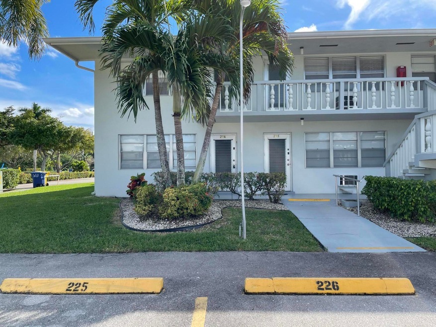 216 Windsor J, West Palm Beach, FL 33417 - photo 1