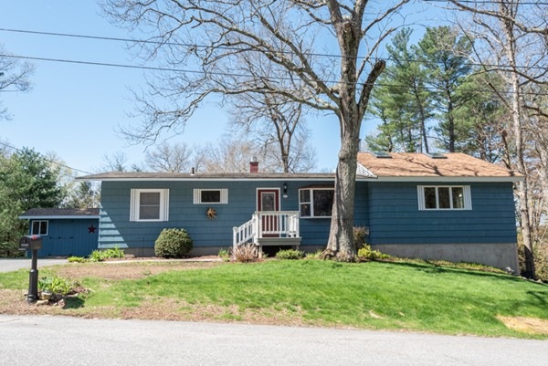 11 Larch Rd, Georgetown, MA 01833 - photo 1