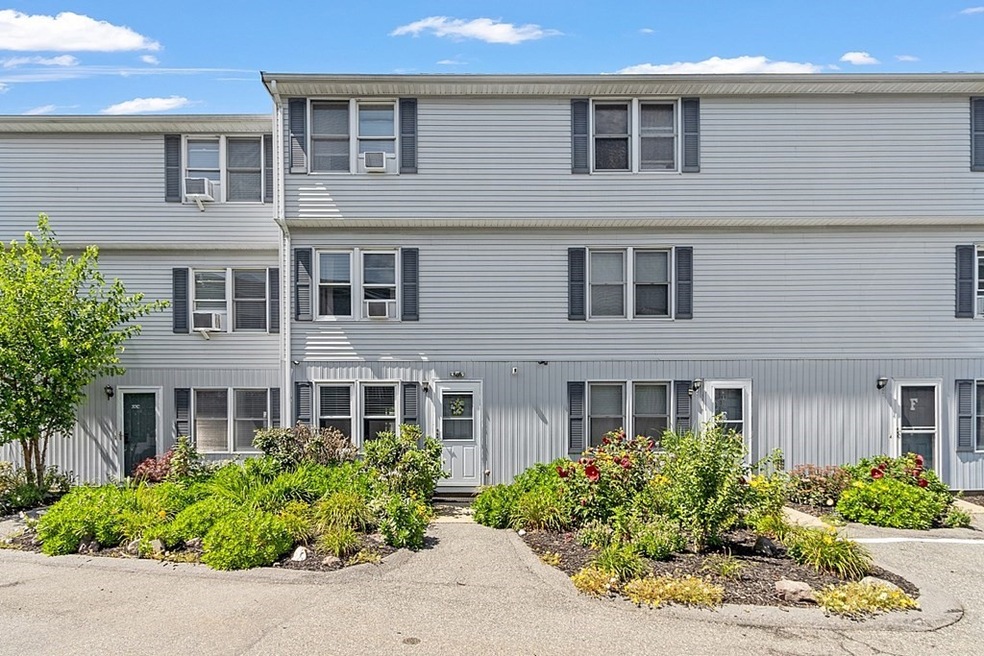 37 Canal St unit D, Lynn, MA 01905 - photo 1