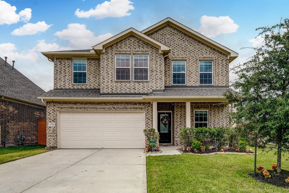 11355 Thompson Bend Dr, Humble, TX 77396 - photo 1
