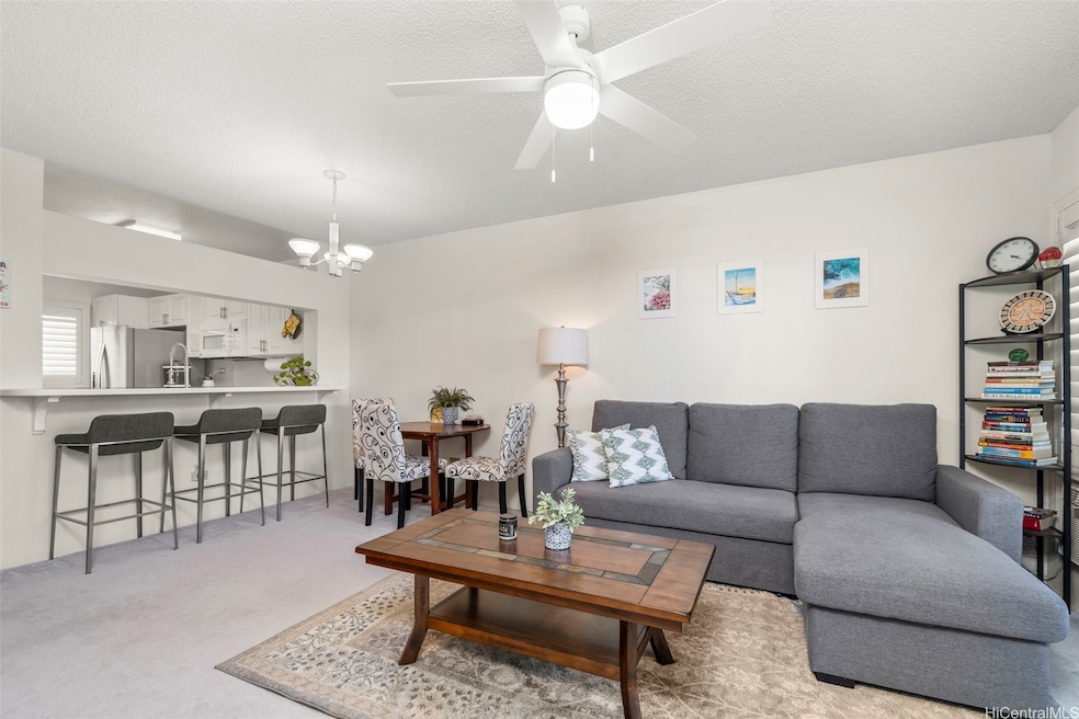 Country Club Village 5 unit 2010, Honolulu, HI 96818 - photo 1