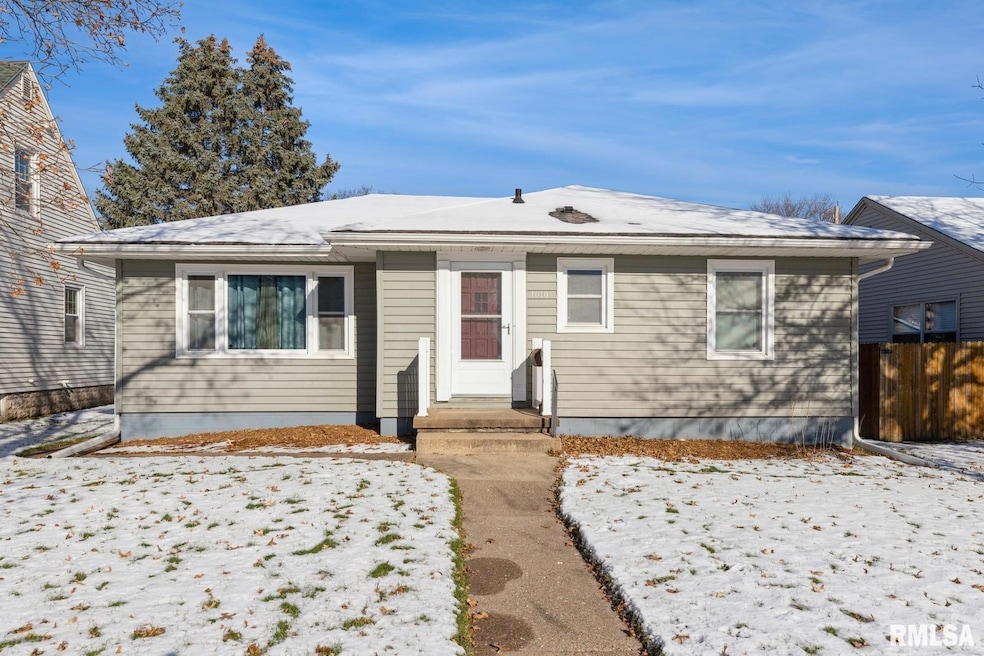 1010 Holmes St, Bettendorf, IA 52722 | MLS# RMAQC4248289 | Homes.com