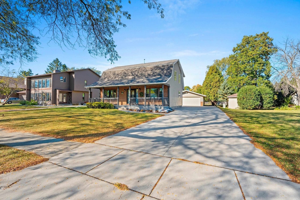 Under Contract $329,900 • Co-Listing Agent