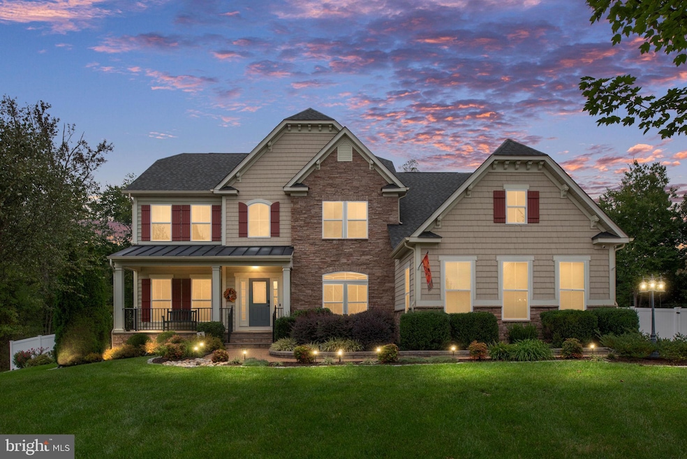 Pending $899,900 • Co-Listing Agent