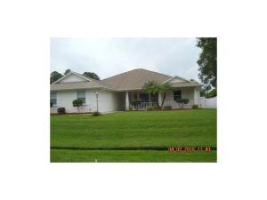1577 Ocean Cove St, Sebastian, FL 32958 - photo 1