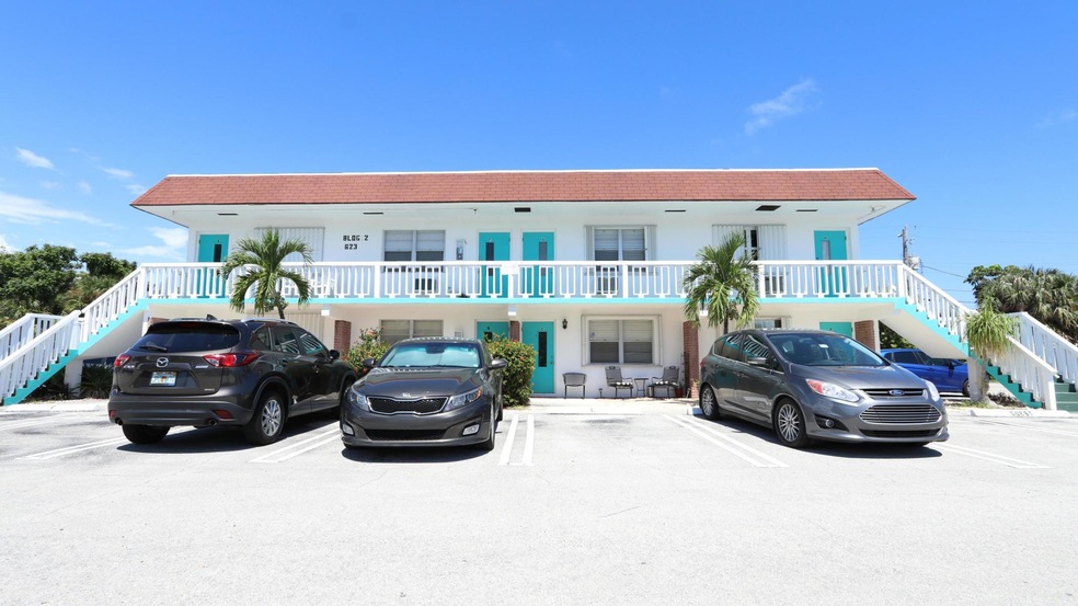 623 NE 6th Ct unit C, Boynton Beach, FL 33435 - photo 1