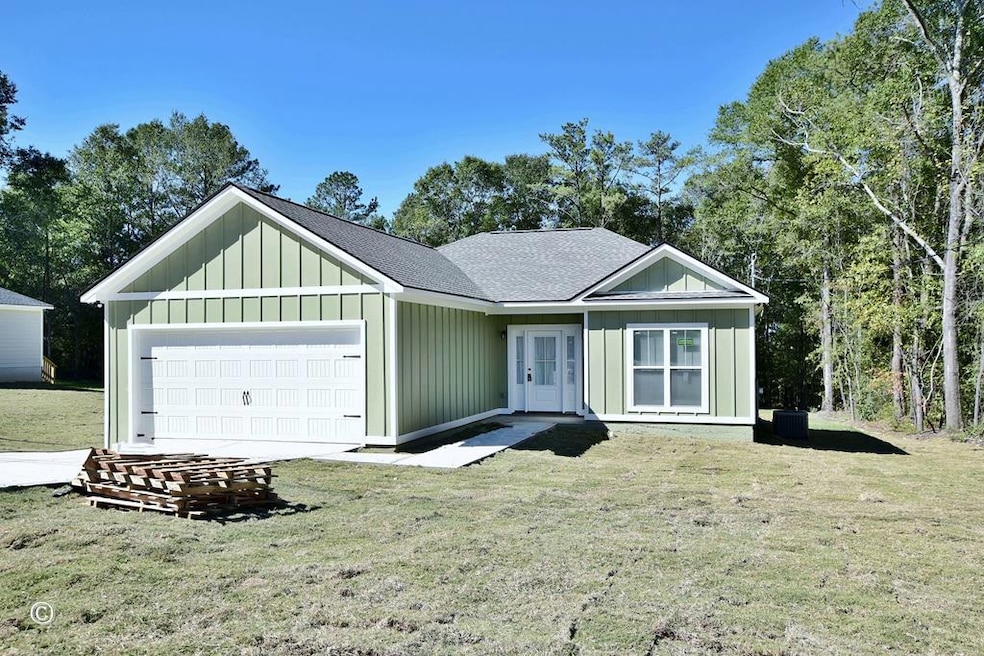 727 Wilder Dr, Columbus, GA 31907 - photo 1