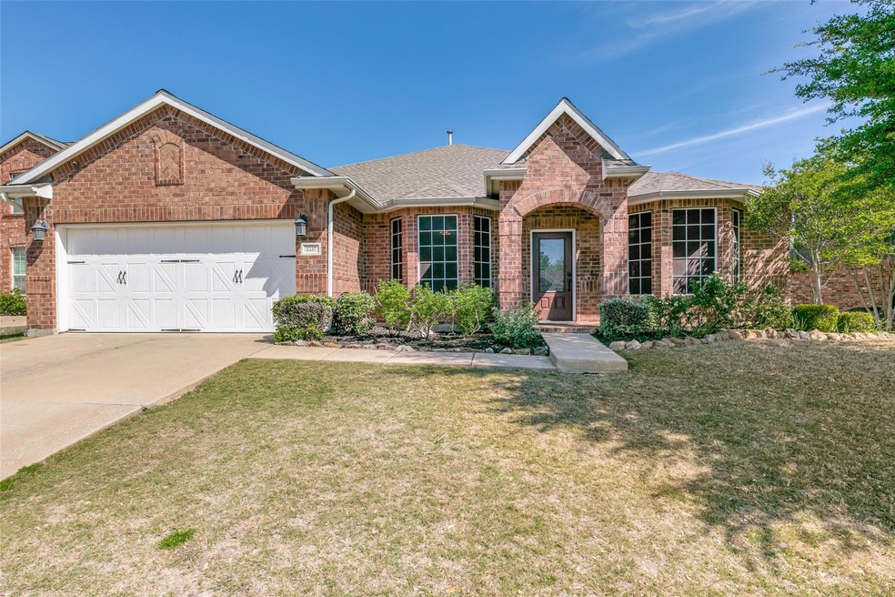 1217 Chestnut Hill Dr, Wylie, TX 75098 - photo 1