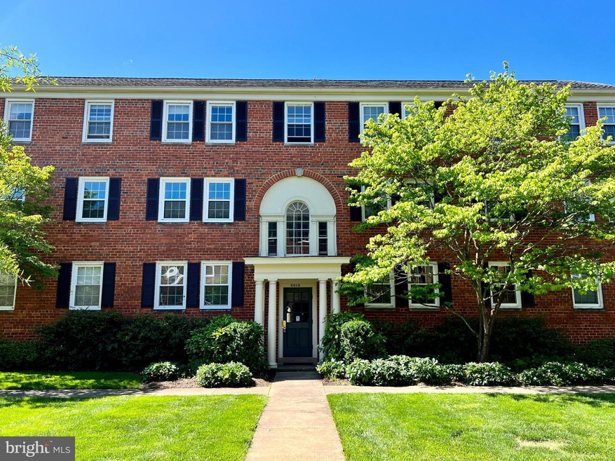 6508 Boulevard View unit C2, Alexandria, VA 22307 - photo 1