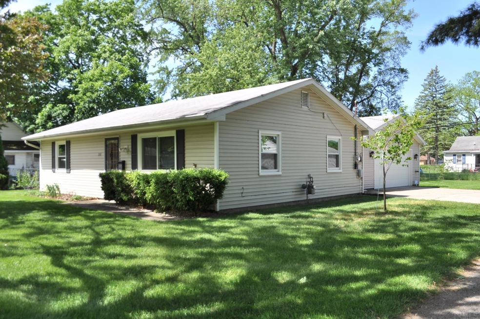 1311 Garden St, Elkhart, IN 46514 - photo 1