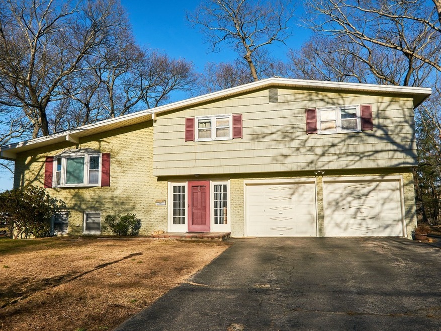 27 Darrell Dr, Randolph, MA 02368 - photo 1