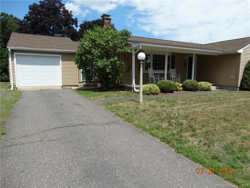 7 Sparkle St, Enfield, CT 06082 - photo 1