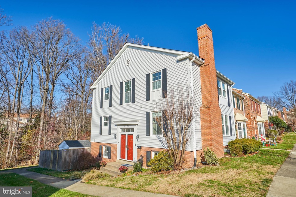 8038 Sleepy View Ln, Springfield, VA 22153 - photo 1