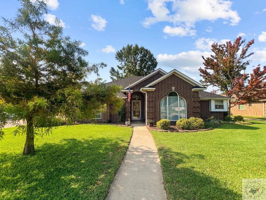 5711 Meadowland Dr, Texarkana, TX 75503 - photo 1