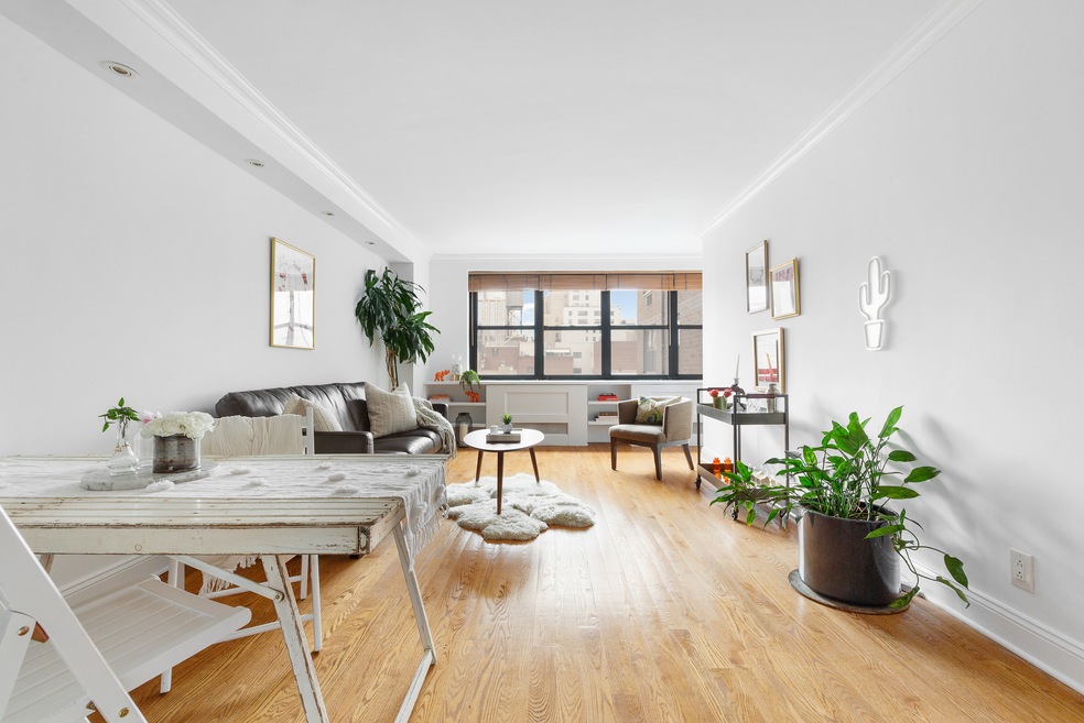 The Crystal House unit 910, New York, NY 10010 - photo 1