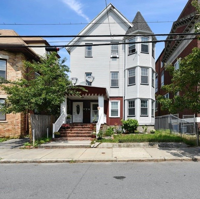 308 Shirley St unit 1, Winthrop, MA 02152 - photo 1