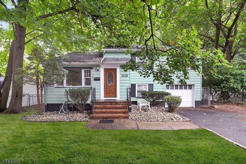 1229 Clifton Terrace, Union, NJ 07083 - photo 1