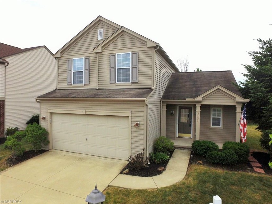 Arlington style Pulte colonial in Westbury Place!  Brunswick Hills Township with no city income tax!!!  Enter to the vaulted Great Rm with a cozy corner fireplace & is open to the eat-in KT with breakfast bar island, raised panel cabinets & appliance