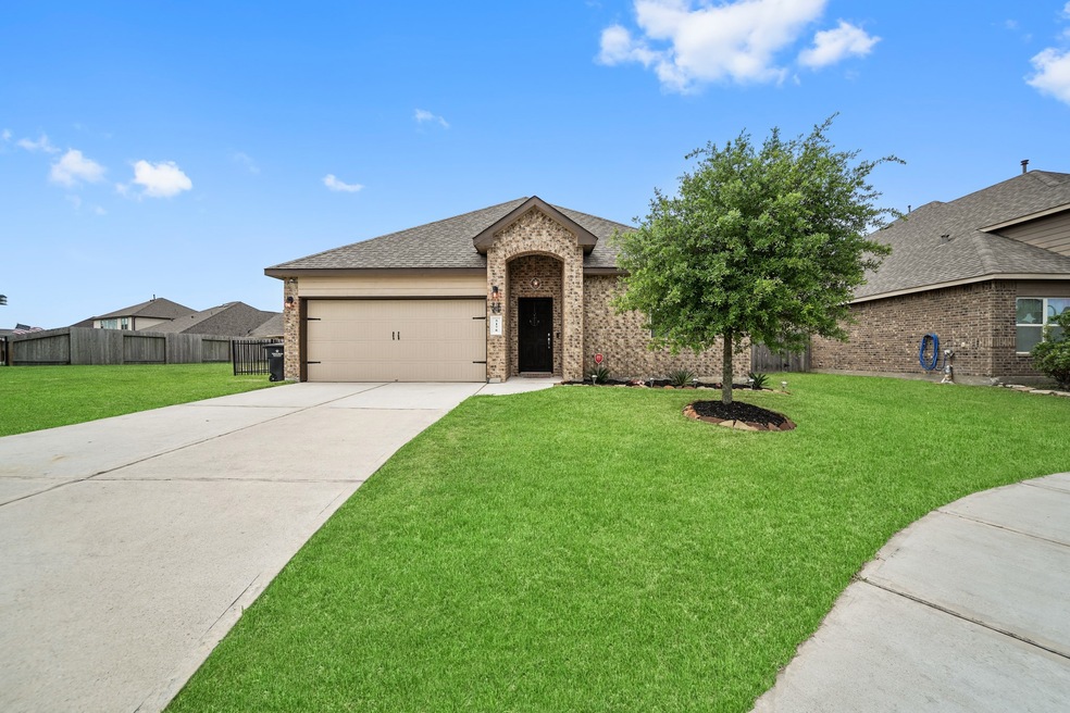 5178 Kendall Cove Ct, Alvin, TX 77511 - photo 1