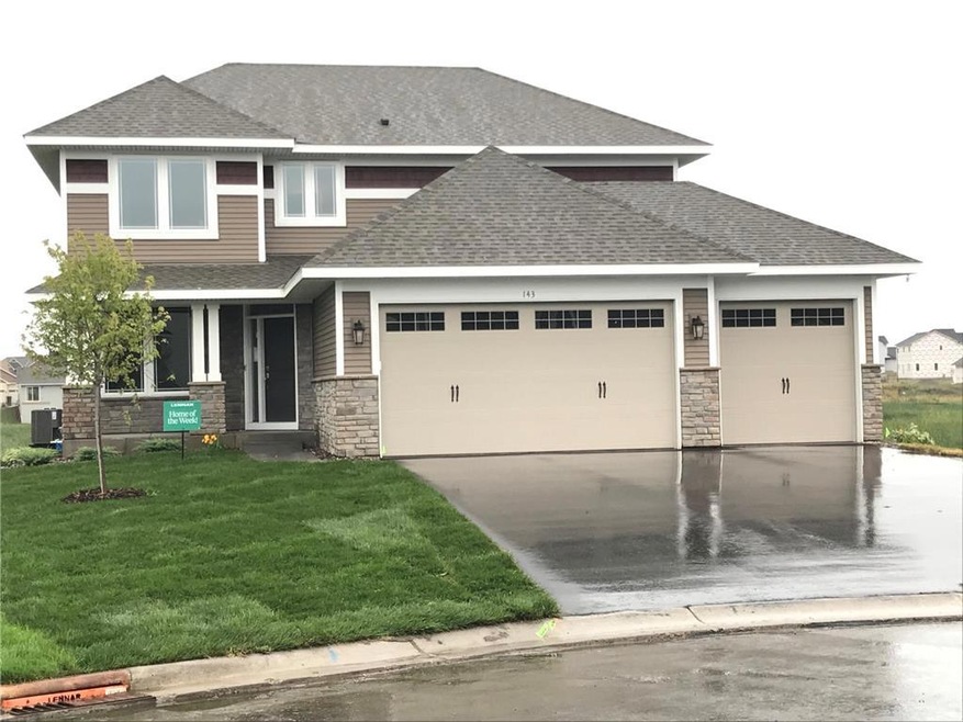 Contemporary Prairie situated on a cul-de-sac with