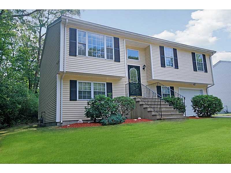 882 Smithfield Rd, North Providence, RI 02904 - photo 1