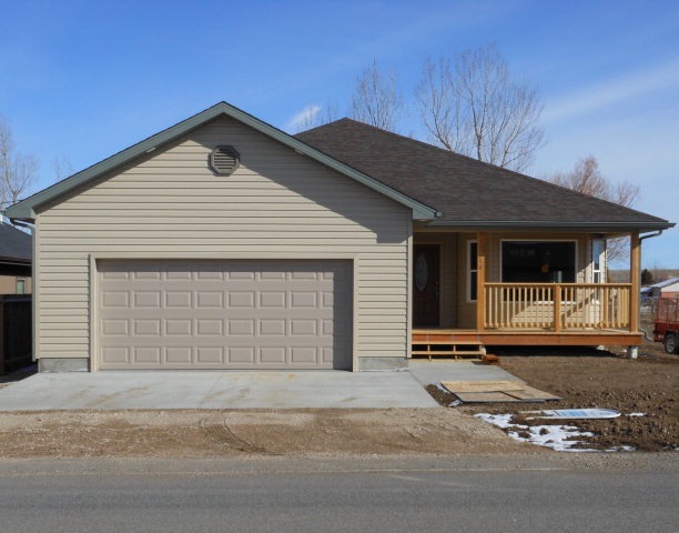 258 Robert St unit Lot 4, Cody, WY 82414 - photo 1