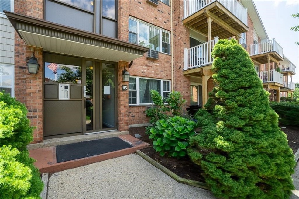 45 Bullocks Point Ave unit 5B, Riverside, RI 02915 - photo 1