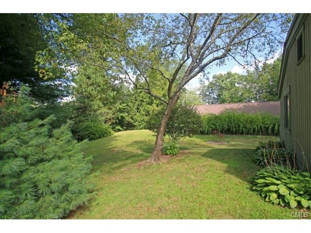 375B Heritage Village unit 375B, Southbury, CT 06488 - photo 1