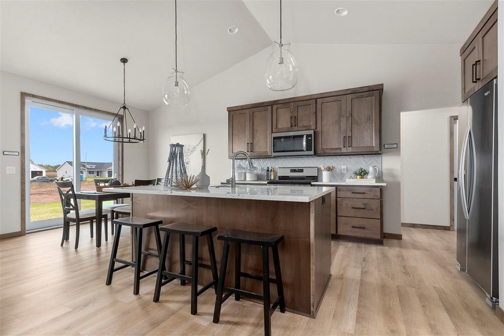 Sold $400,000 • Co-Listing Agent