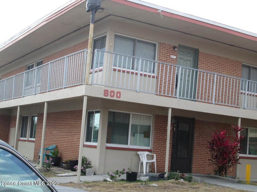 800 Building (2)