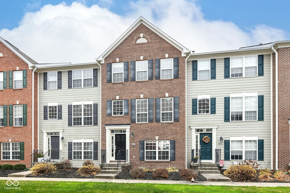 9080 Teaneck Dr, Fishers, IN 46038 - photo 1