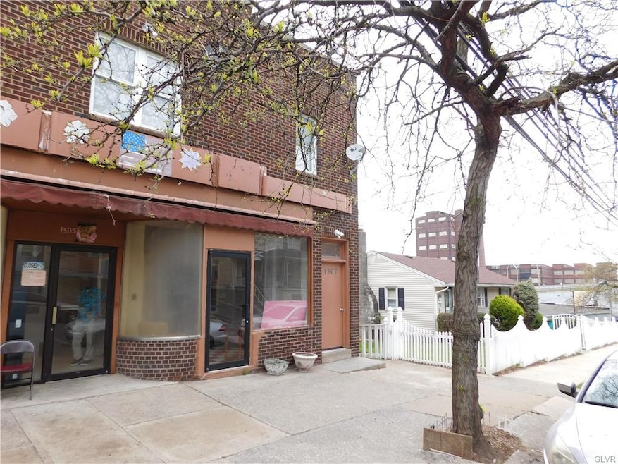 1307 E 4th St unit 2E, Bethlehem, PA 18015 - photo 1