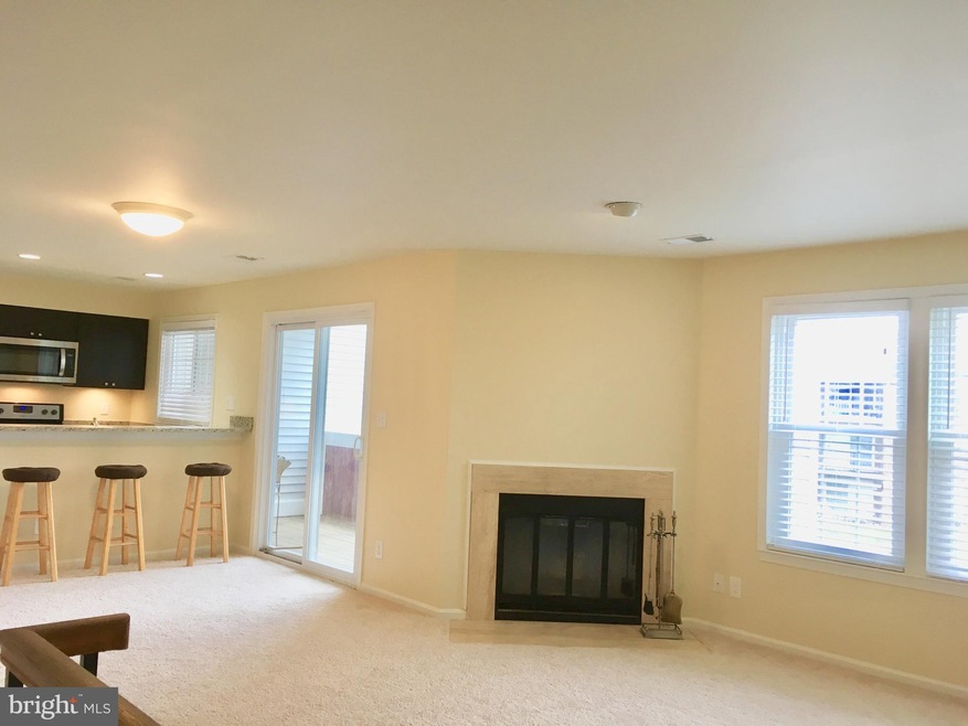 12939B Grays Pointe Rd unit B, Fairfax, VA 22033 - photo 1