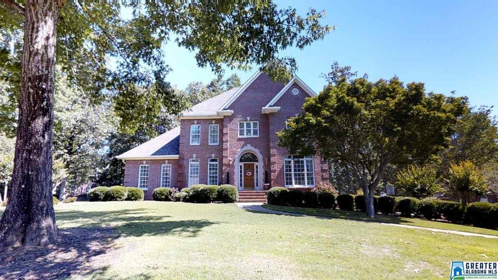 Welcome to 1208 15th St. This home has all the bel