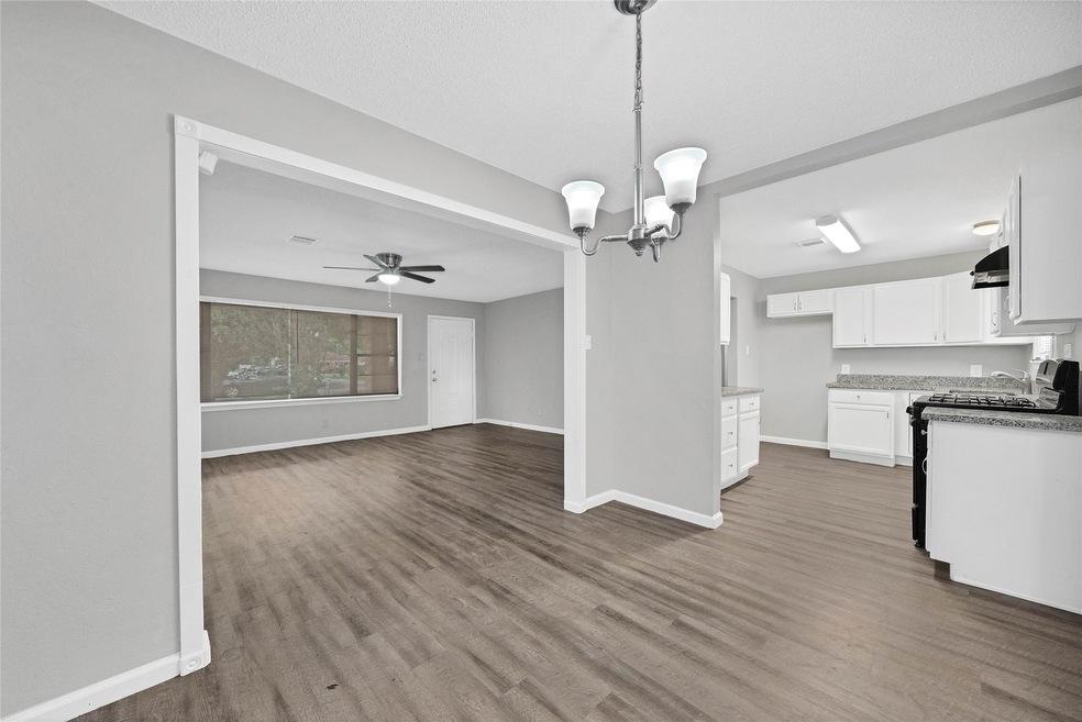 6613 Homestead Ct, Houston, TX 77028 - photo 1