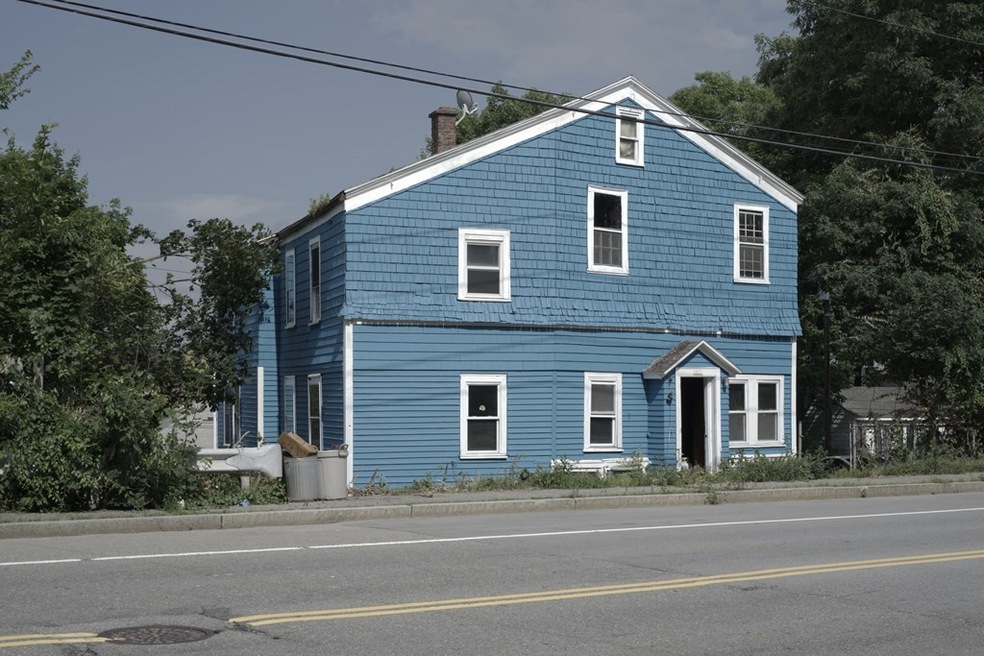 397 Lake Ave, Worcester, MA 01604 - photo 1