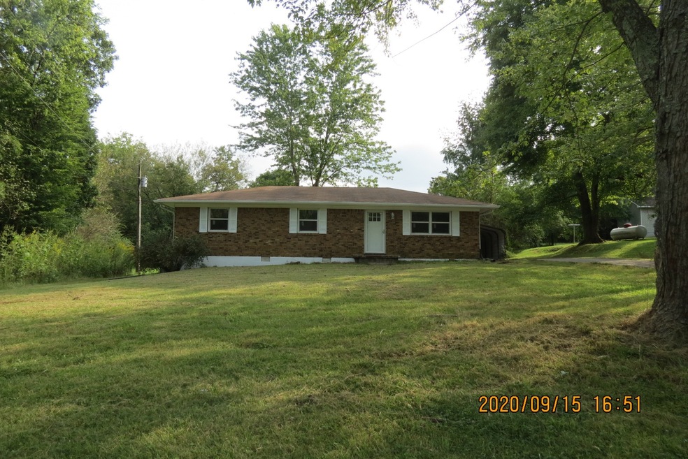 30 Pond St, Tennessee Ridge, TN 37178 - photo 1