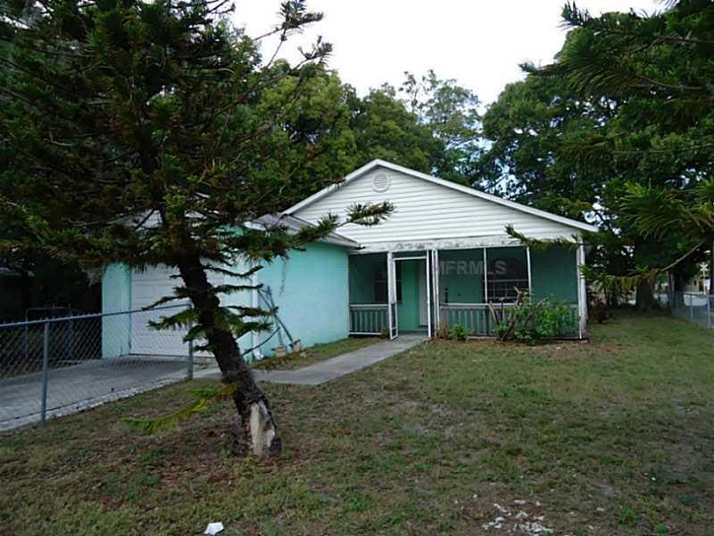 918 Plaza St, Clearwater, FL 33755 - photo 1