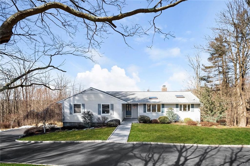 28 Tamarack Way, Pleasantville, NY 10570 - photo 1